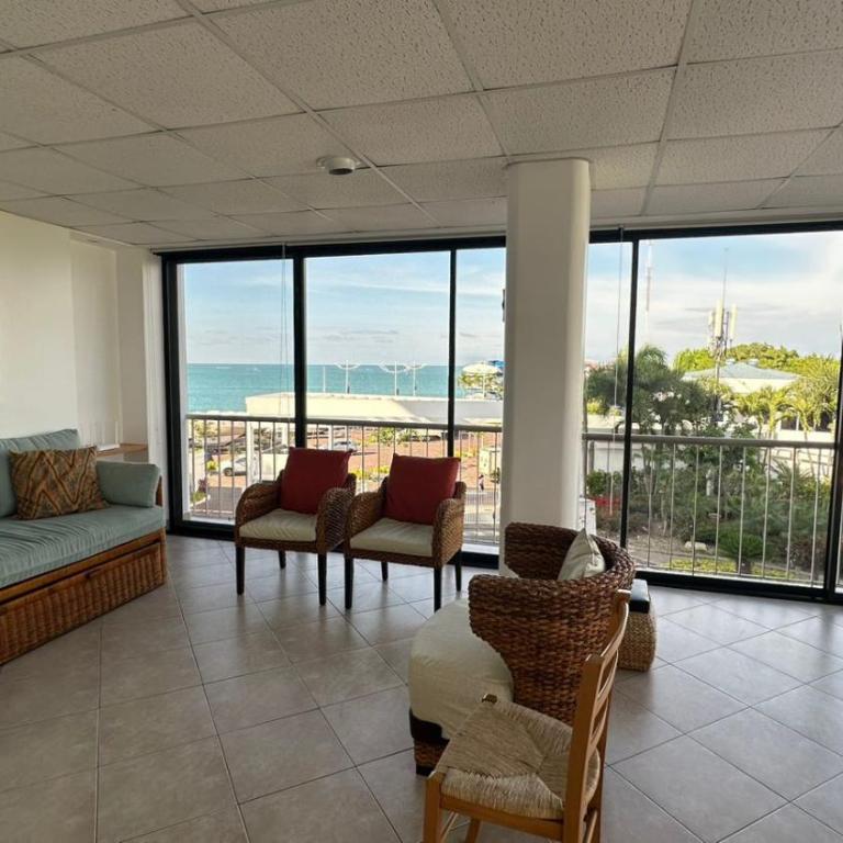 Departamento Frente al Salinas Yacht Club - Three-Bedroom Apartment - 16