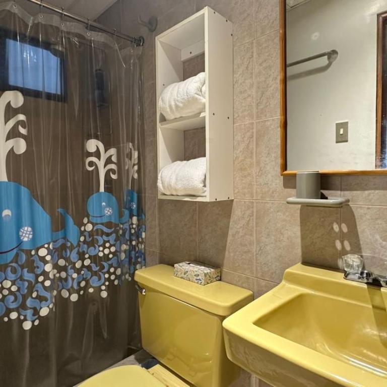 Departamento Frente al Salinas Yacht Club - Three-Bedroom Apartment - 11