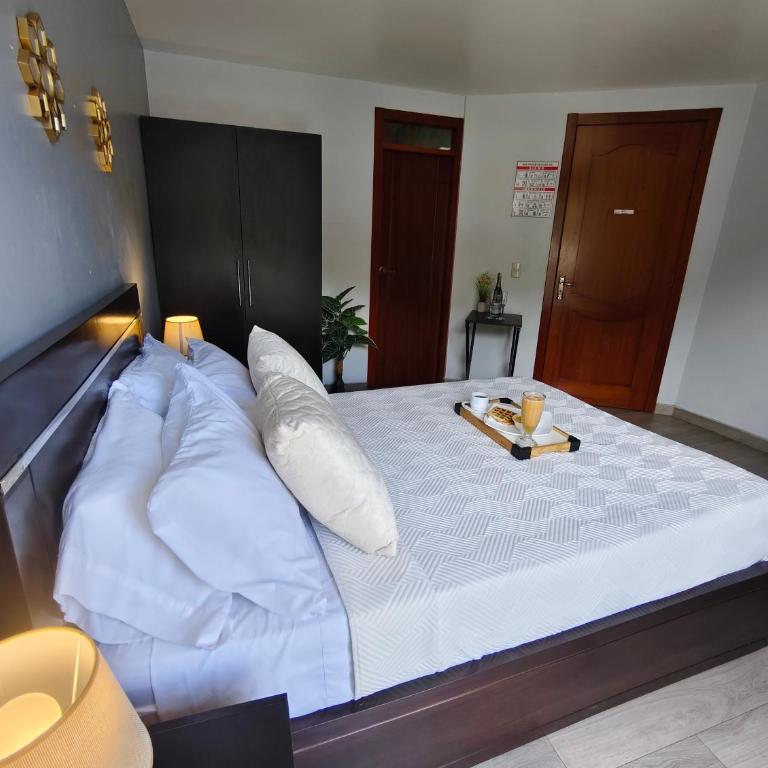 Hotel GM zamora Balcony - One-Bedroom Apartment - 2