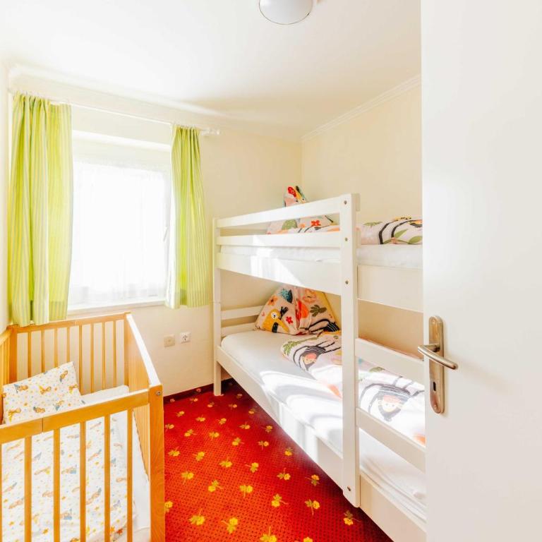 Smileys Kinderhotel - Studio mit Balkon - 3