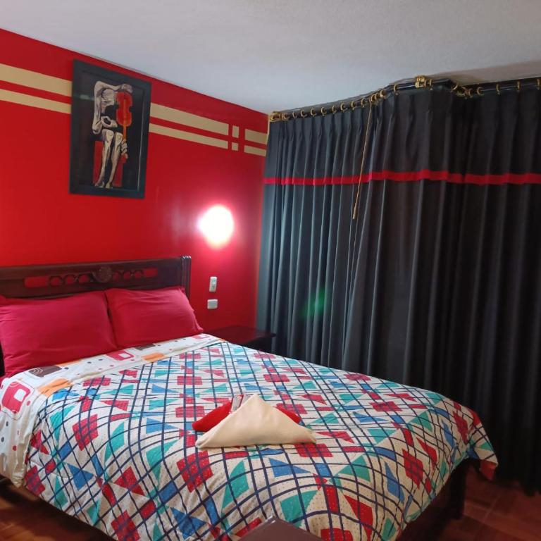 Hotel Navarra - Deluxe Queen Room - 5