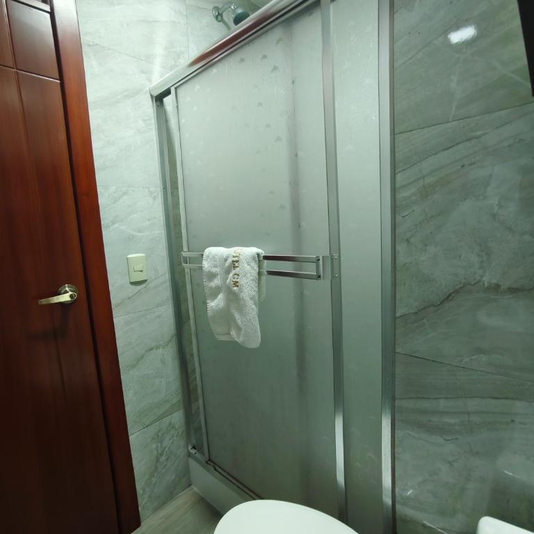 Hotel GM zamora Balcony - One-Bedroom Apartment - 6