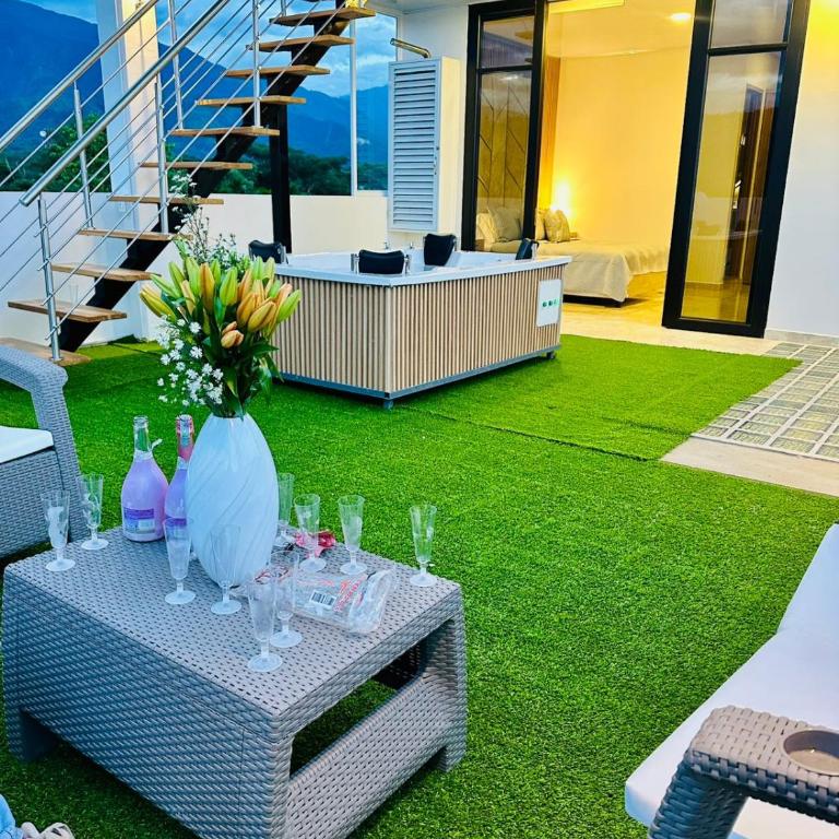 Encanto del Llano Luxury Apartment with Jacuzzi Terrace - Two-Bedroom Apartment with City View - 1