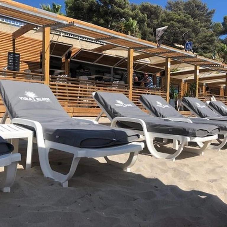 Villa with Private Pool & Boules Court - Maison de Vacances 2 Chambres - 27