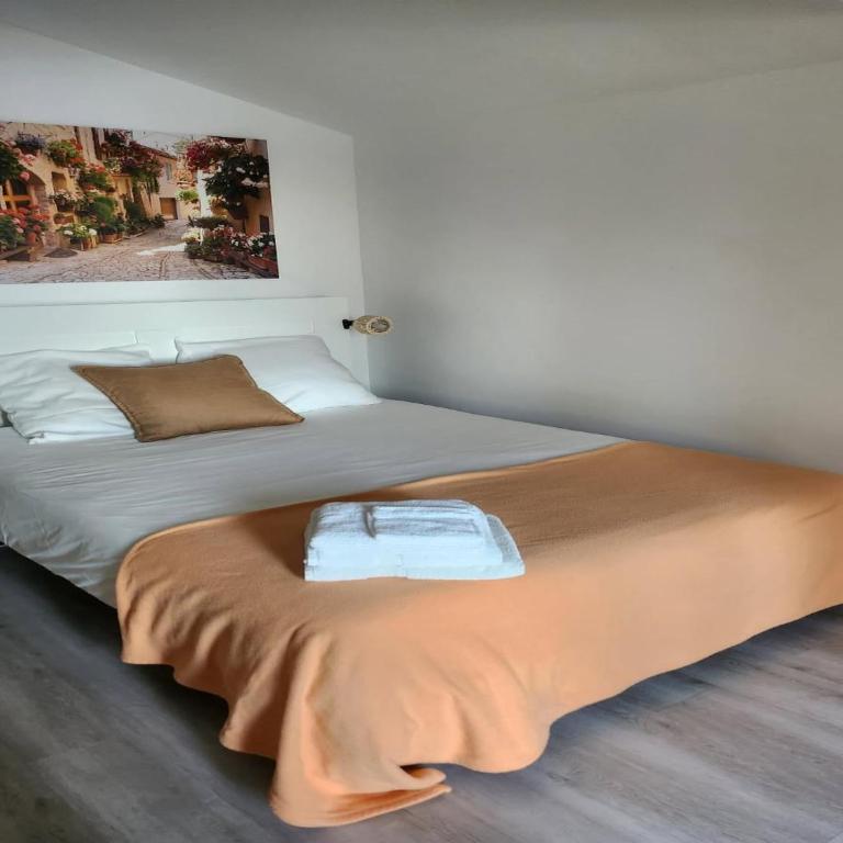 Villa with Private Pool & Boules Court - Maison de Vacances 2 Chambres - 19