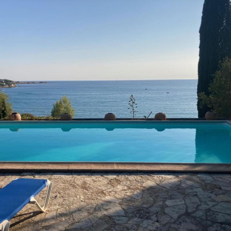 Villa with Private Pool & Boules Court - Maison de Vacances 2 Chambres - 9