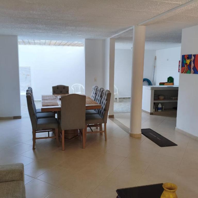 Espectacular casa en Flandes - Three-Bedroom Home - 4