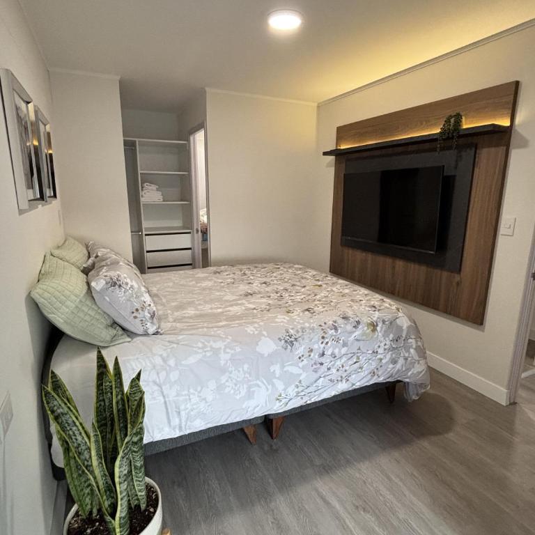 2BR Apartment with Pool near Larcomar - Two-Bedroom Apartment - 9