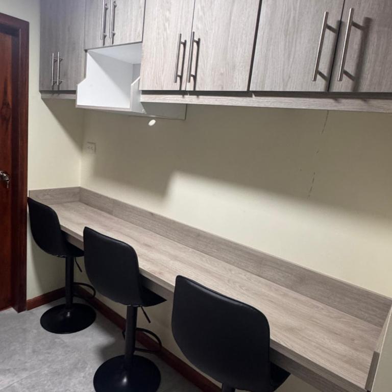 Suite ejecutiva con Parqueo Privado - One-Bedroom Apartment - 12