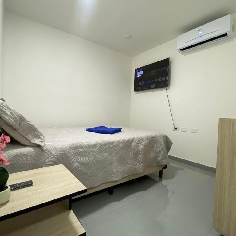 Departamento moderno en Equipetrol - Apartamento de 2 dormitorios - 6