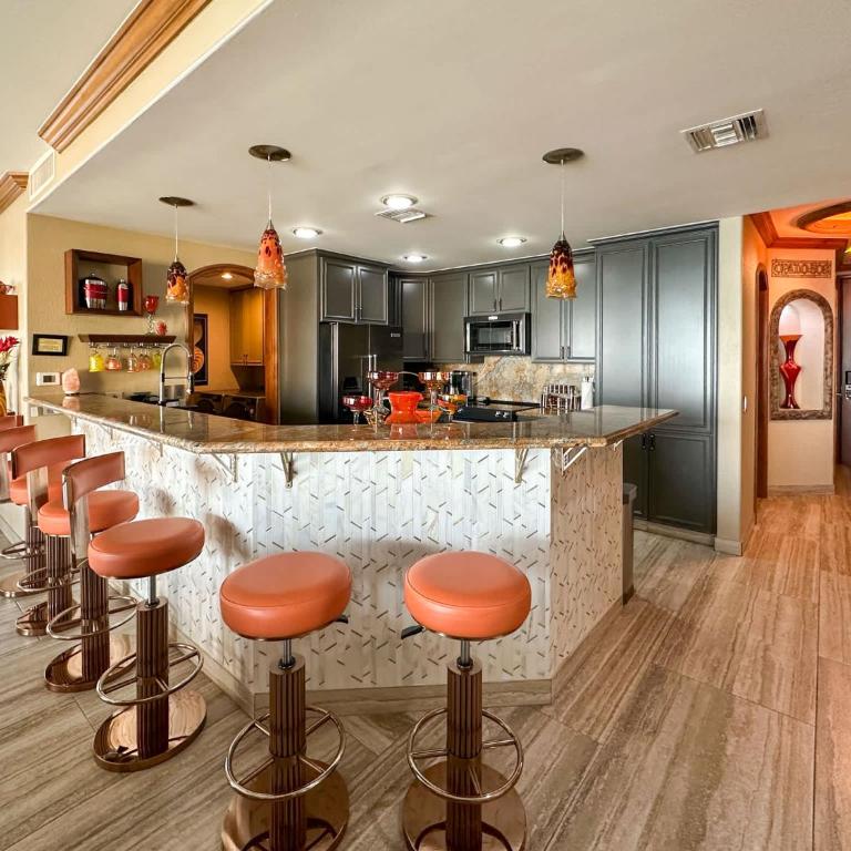 The Iconic Beachfront 3BR Condo - Apartamento - 5