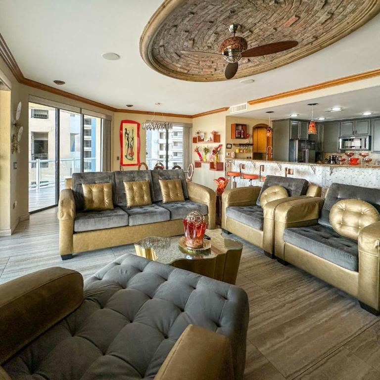 The Iconic Beachfront 3BR Condo - Apartamento - 11