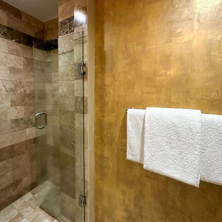 The Iconic Beachfront 3BR Condo - Apartamento - 43