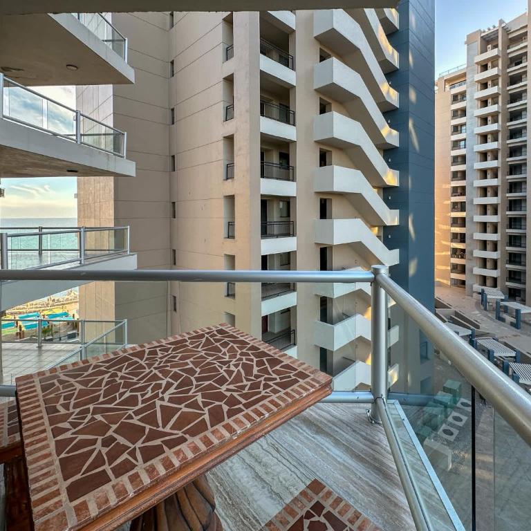 The Iconic Beachfront 3BR Condo - Apartamento - 52