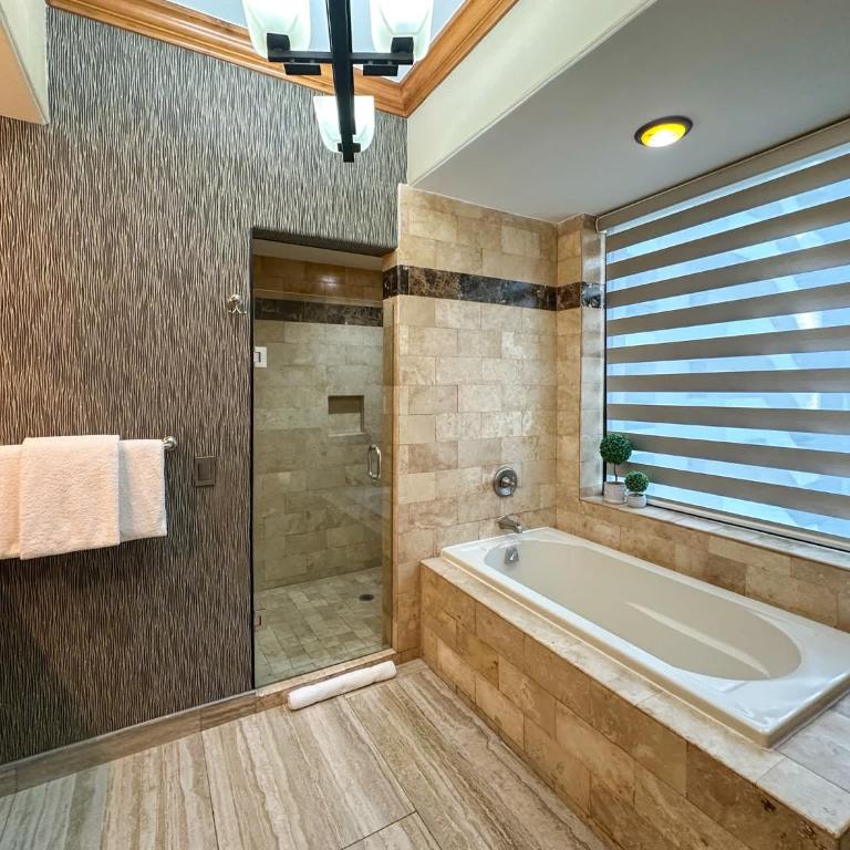 The Iconic Beachfront 3BR Condo - Apartamento - 53