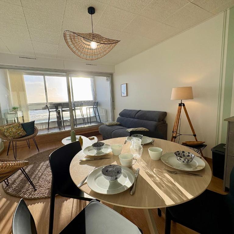 Appartement rénové à Saint Jean de Monts - Face à la mer - Internet rapide - FR-1-323-496 - Appartement - 10