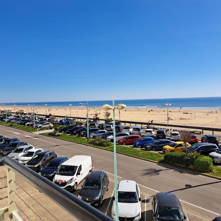 Bel appartement 2 chambres - face mer - 5 personnes, WIFI, animaux admis, parking - FR-1-323-457 - Appartement - 15
