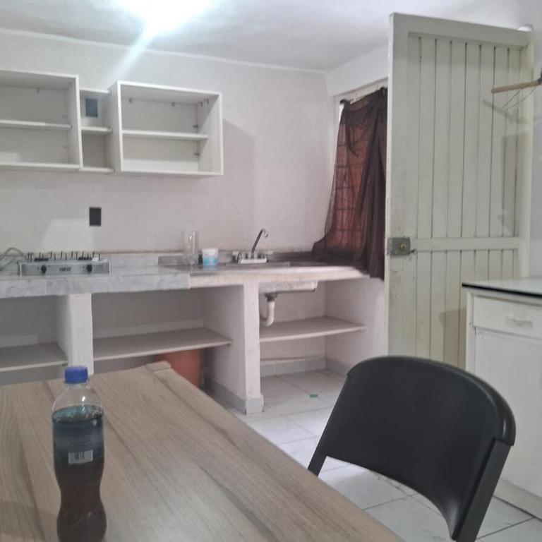 UM1 Casa Tranquila en Unidad Modelo - Three-Bedroom Apartment - 10