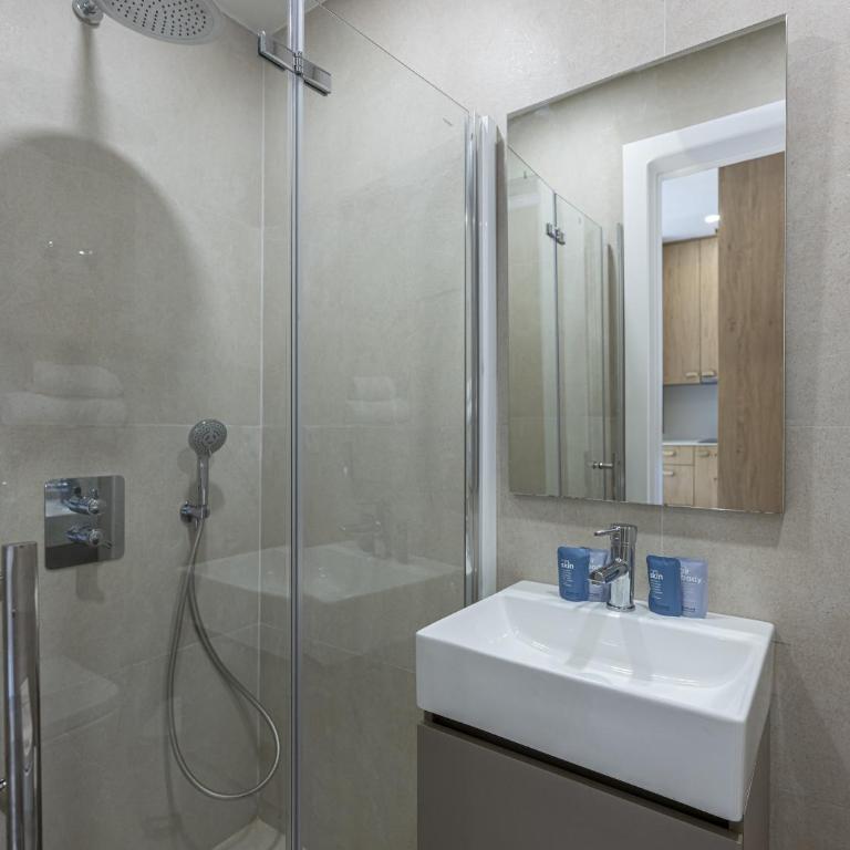 Beautiful studio just 200m from the beach - Estudio - 23