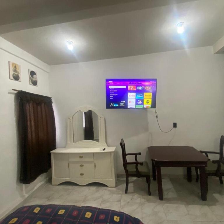 UM4 Estudio Funcional Cerca del Metro - One-Bedroom Apartment - 6