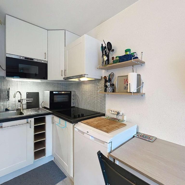 Quiberon: Charmant 2P - Proche Plages avec Jardin - FR-1-478-328 - Apartment - 7