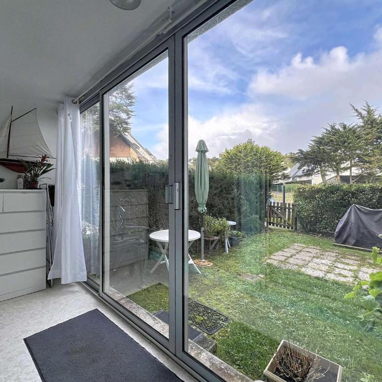 Quiberon: Charmant 2P - Proche Plages avec Jardin - FR-1-478-328 - Apartment - 9