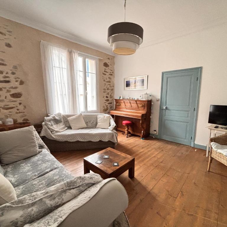 Maison 3 chambres centre ville, accès plage, WIFI inclus - FR-1-197-641 - Maison de Vacances - 1