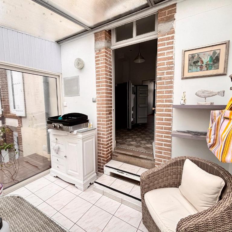 Maison 3 chambres centre ville, accès plage, WIFI inclus - FR-1-197-641 - Maison de Vacances - 16