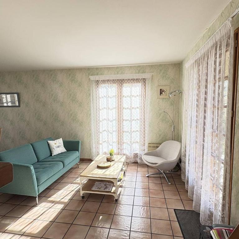 Maison de Vacances Proche du Lac - FR-1-831-16 - Vacation Home - 6