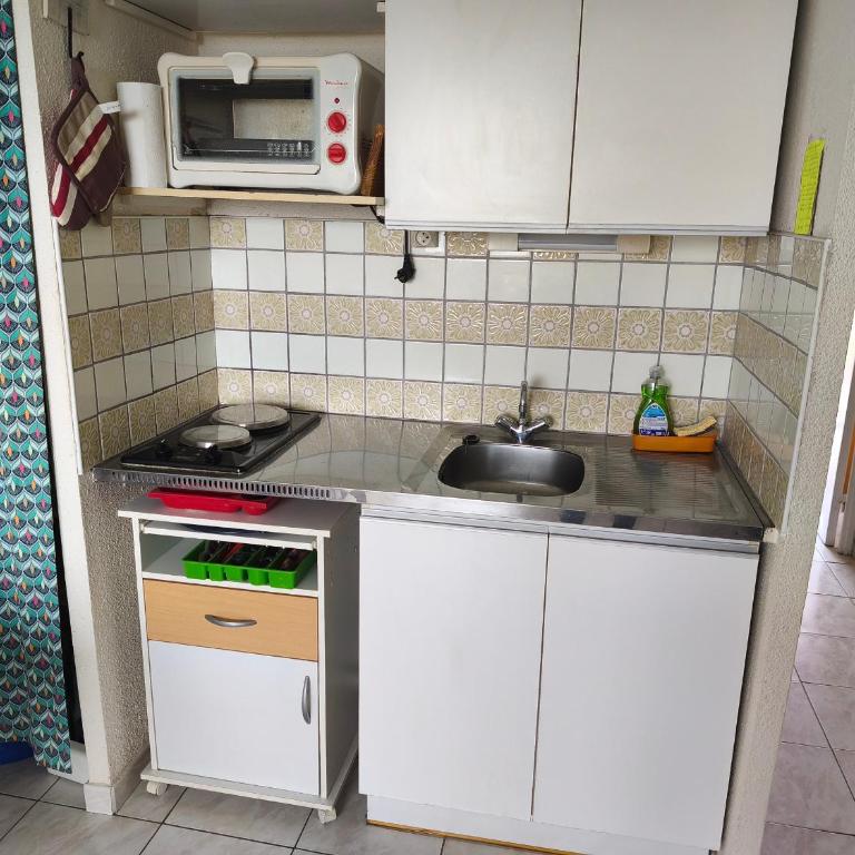Appartement T2 à Gruissan - Piscine & Parking, 2/3 Pers. - FR-1-796-107 - Appartamento - 6