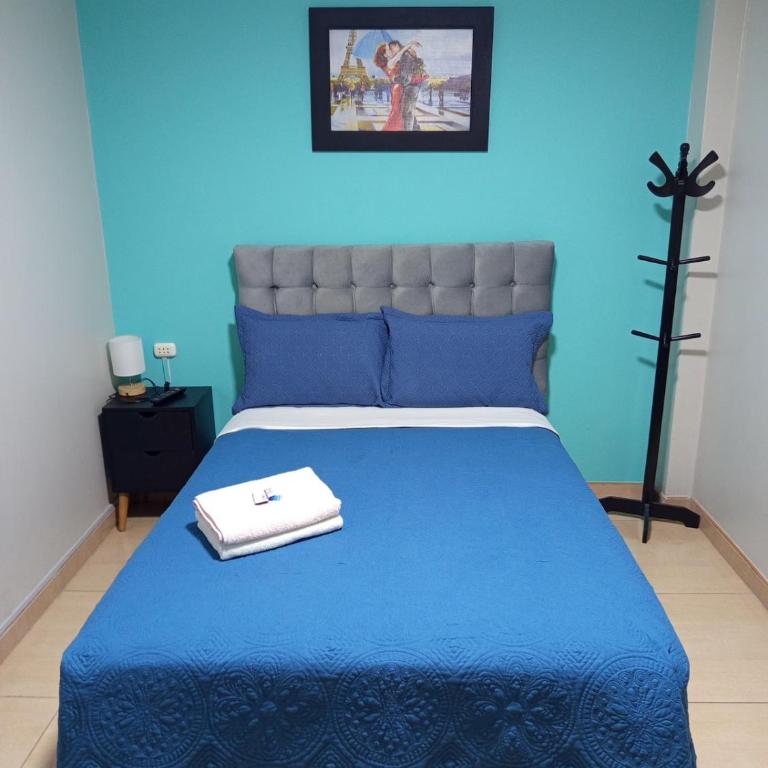 Across from Lima Airport - A y J Familia - Habitación Doble con baño compartido - 3