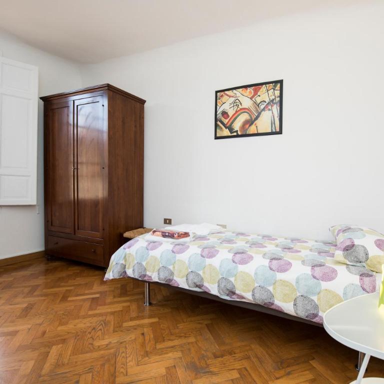 Cavour 28 - Appartamento con 2 Camere da Letto - 7