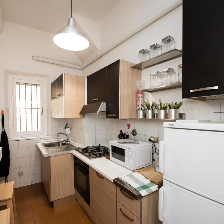 Cavour 28 - Appartamento con 2 Camere da Letto - 5