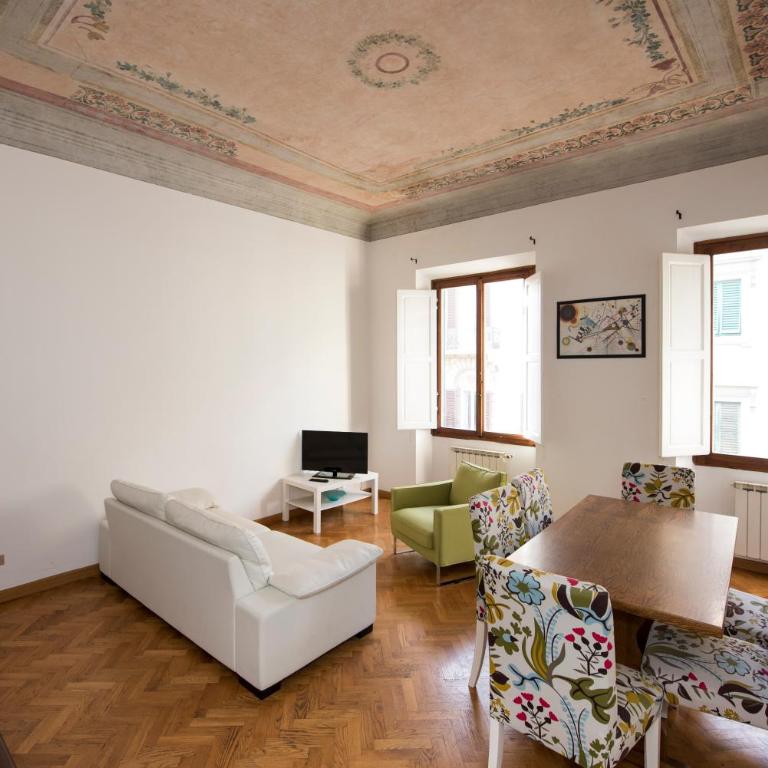 Cavour 28 - Appartamento con 2 Camere da Letto - 1