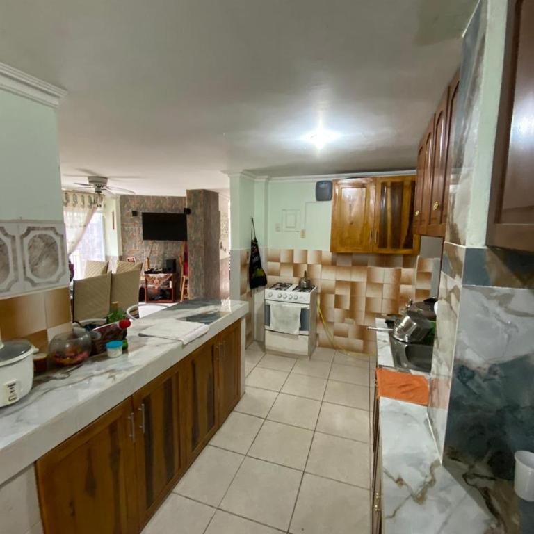 Villa S Lorenzo beginning of the Main Ave Malecón - Four-Bedroom House - 4