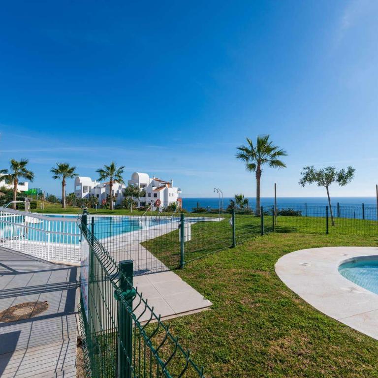 Isea 1111 - Luxury Modern Apartment with Pool & Sea Views - Apartment with Pool View - 22
