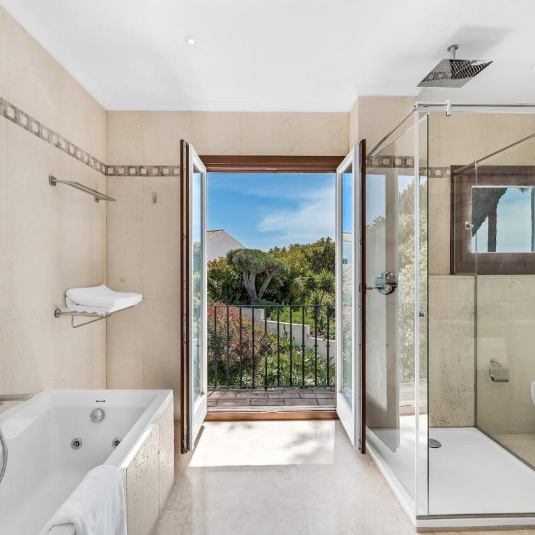 All About Puente Romano Penthouse Suite - One-Bedroom Apartment - 13