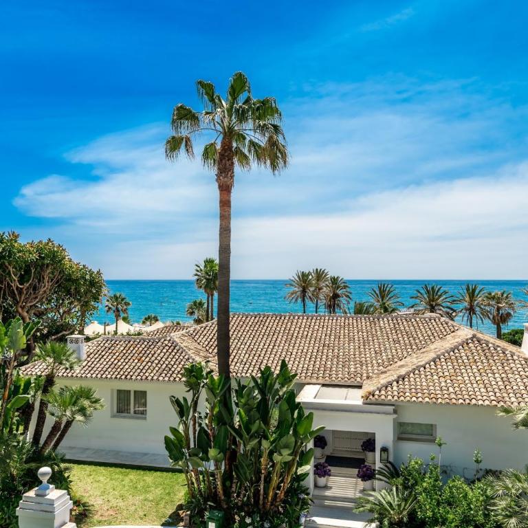 All About Puente Romano Penthouse Suite - One-Bedroom Apartment - 16