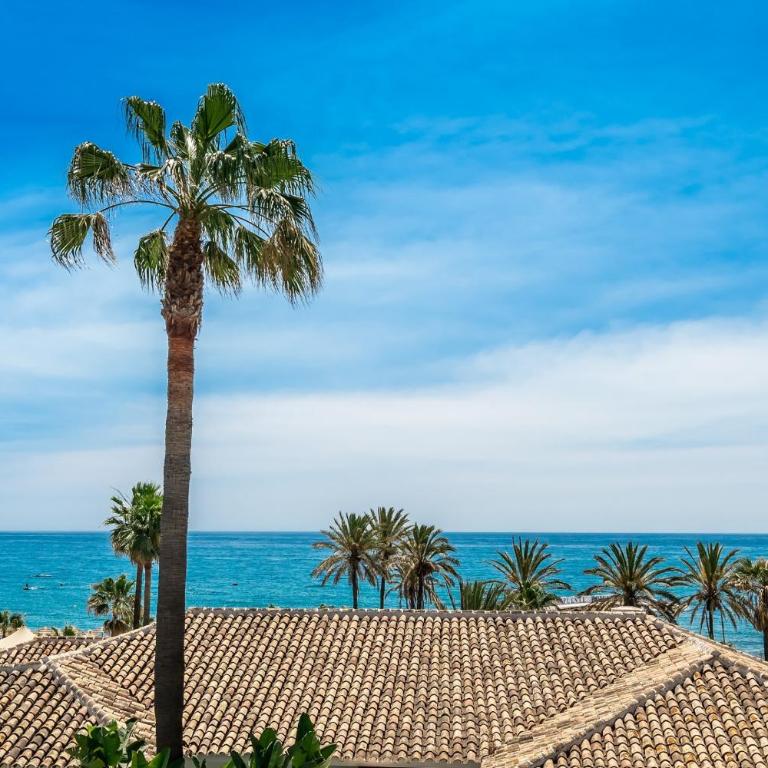 All About Puente Romano Penthouse Suite - One-Bedroom Apartment - 17