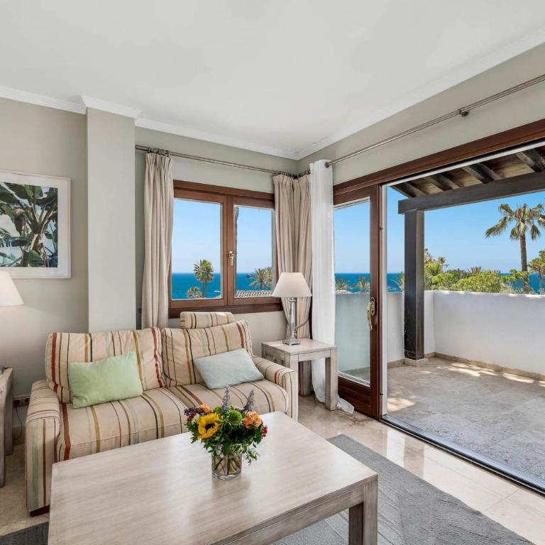 All About Puente Romano Penthouse Suite - One-Bedroom Apartment - 21