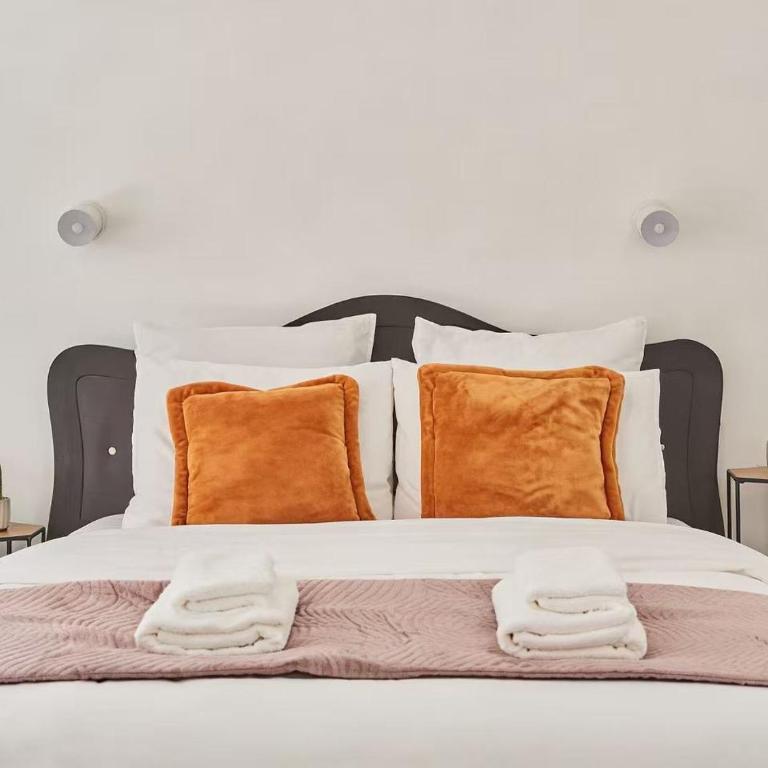 Avenue Foch 16th Elegant Studio - One-Bedroom Apartment - 4