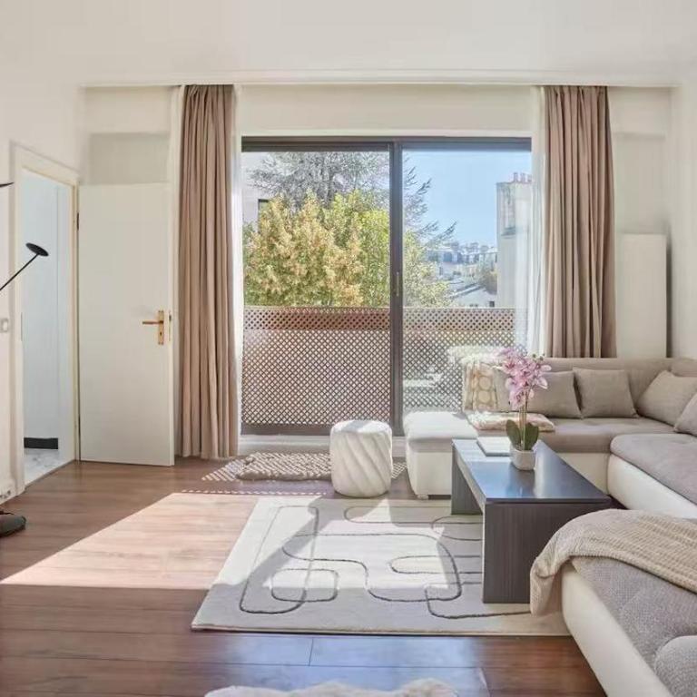 Avenue Foch 16th Elegant Studio - One-Bedroom Apartment - 10