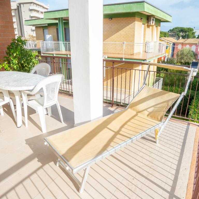 Trilocale vicino al mare con ampio balcone e aria condizionata - Appartamento con 2 Camere da Letto - 2