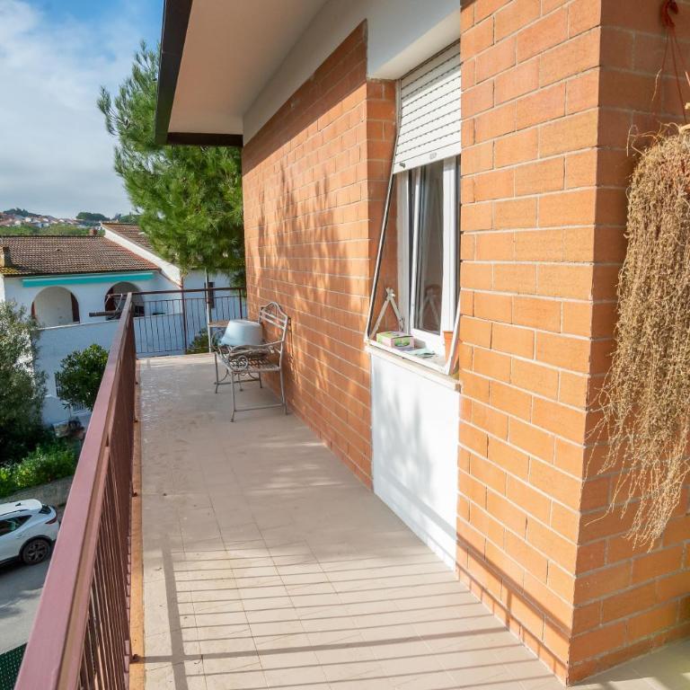 Trilocale vicino al mare con ampio balcone e aria condizionata - Appartamento con 2 Camere da Letto - 4