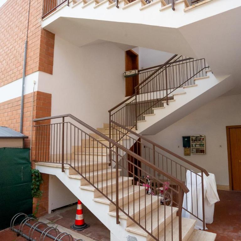 Trilocale vicino al mare con ampio balcone e aria condizionata - Appartamento con 2 Camere da Letto - 16