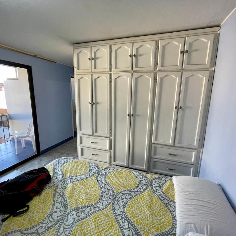 Modern Suite Private Balcony North - One-Bedroom Apartment - 31
