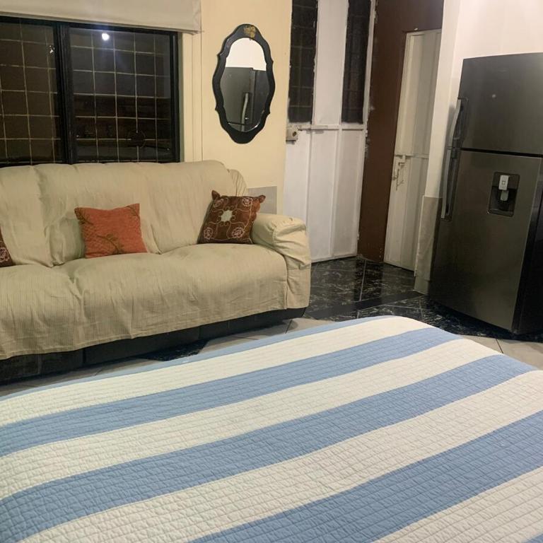 Suite C Modern and elegant studio North city - One-Bedroom Apartment - 12