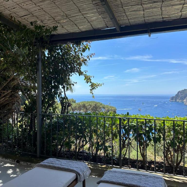 Villa Volare, Capri - Three-Bedroom Apartment - 8