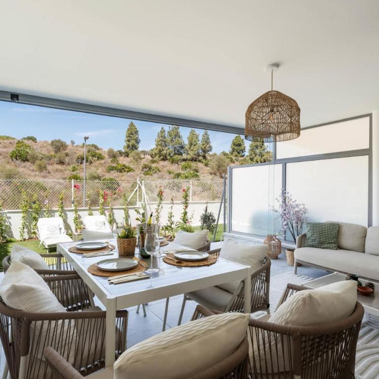 Modern & Familyfriendly 3-Bedroom Apartment in Vitta Nature Mijas - Apartment - 2