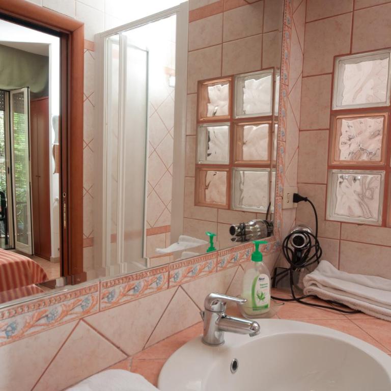 Suites Oliveri Viale Marconi - Monolocale - 11
